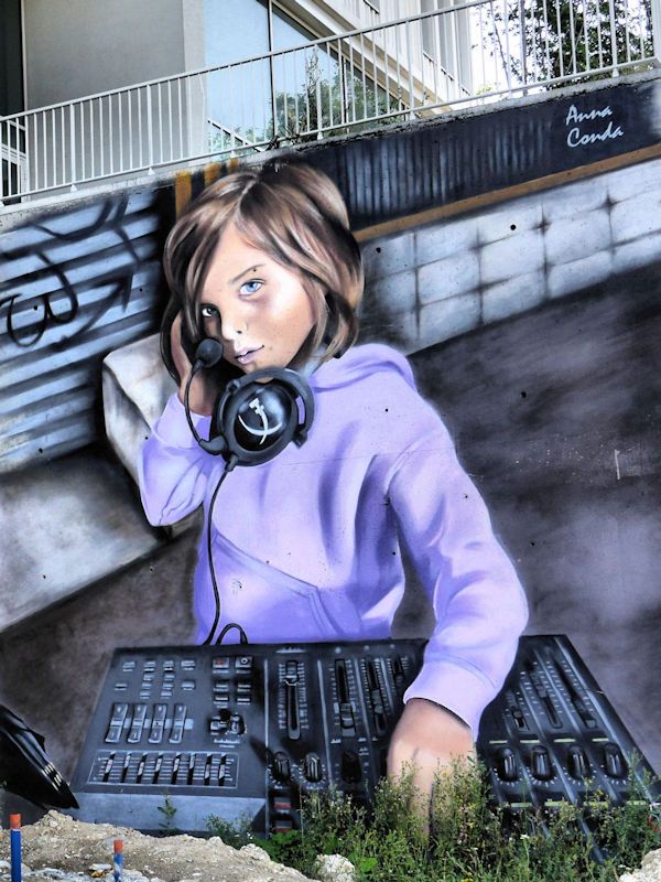 Fresque sur les grands murs