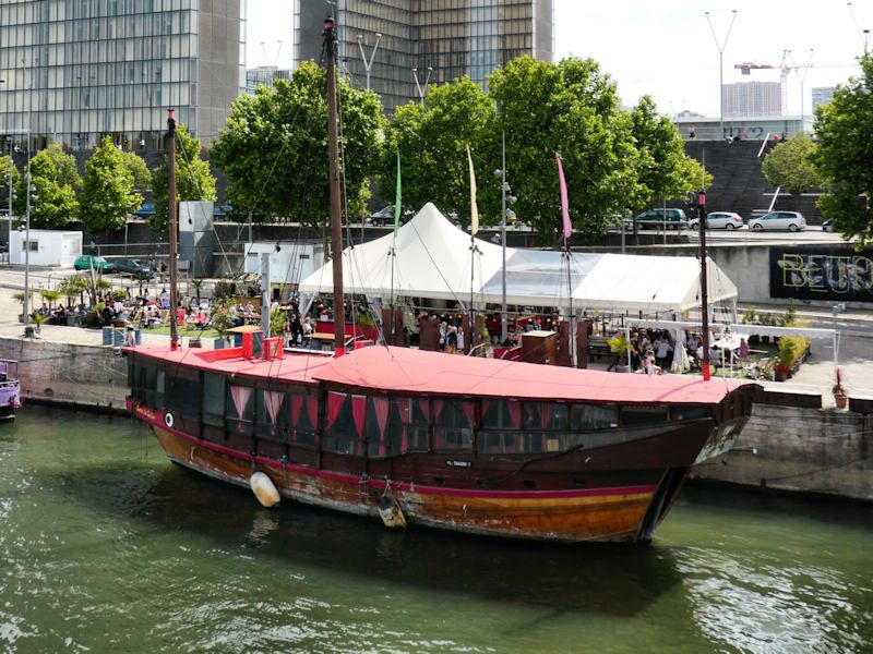 Péniche Dame de Canton
