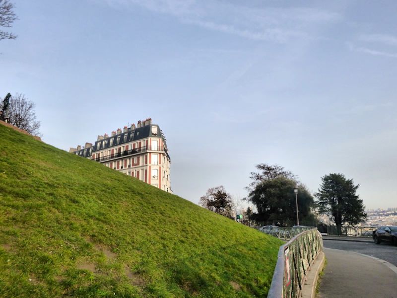 L'immeuble qui s'effondre