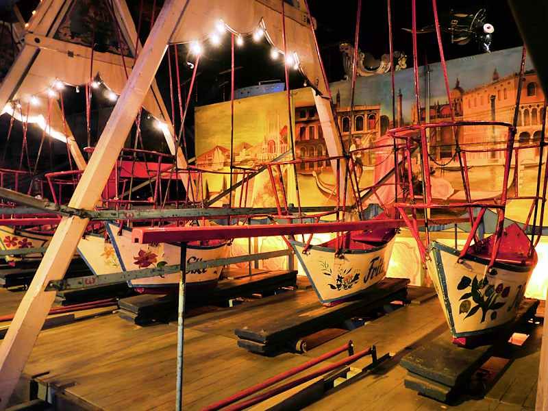 Balançoire du musée des arts forains