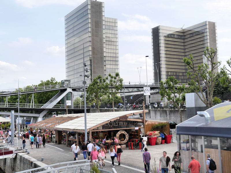 Quai de la gare - terrasses