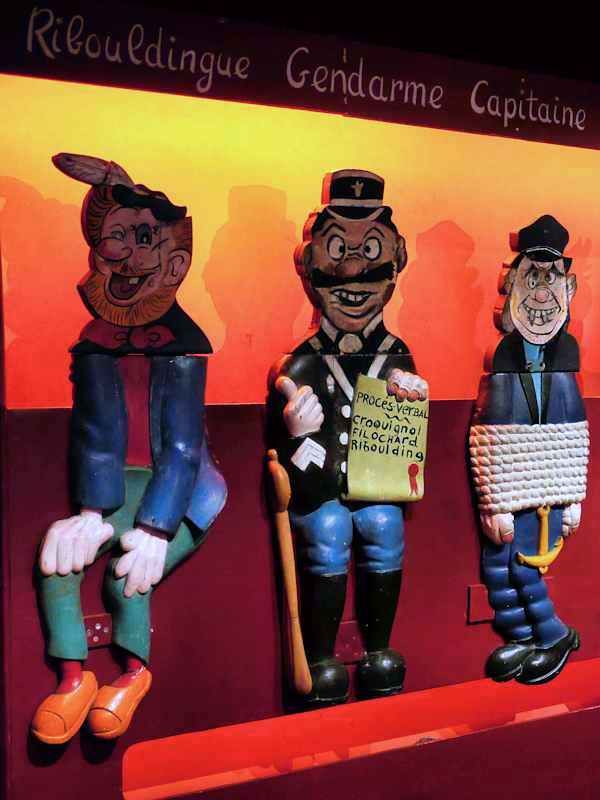 Chamboule tout - musée des arts forains