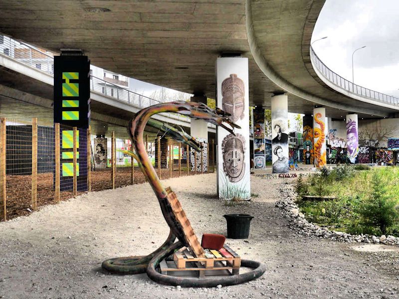 Sous les échangeurs Spot13