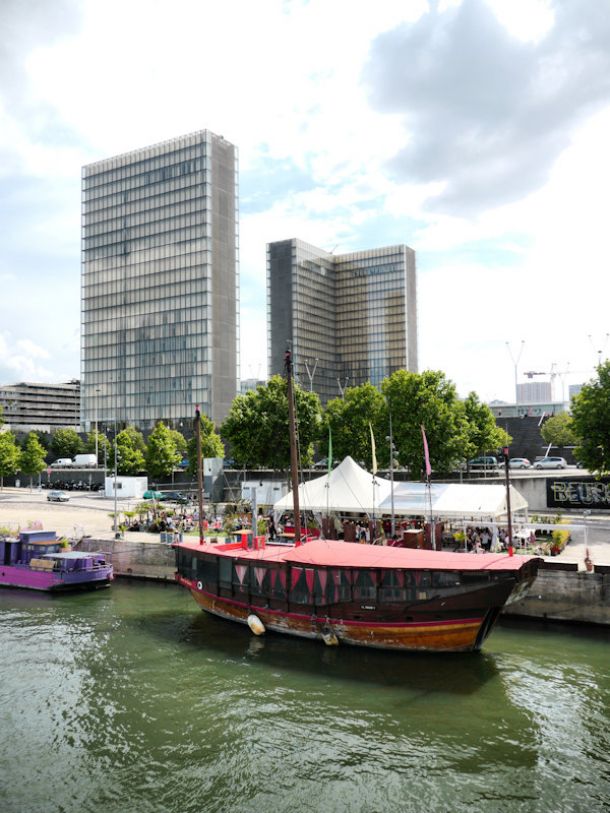 Découvrir le port de la gare
