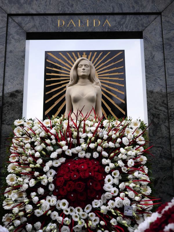 Tombe de Dalida