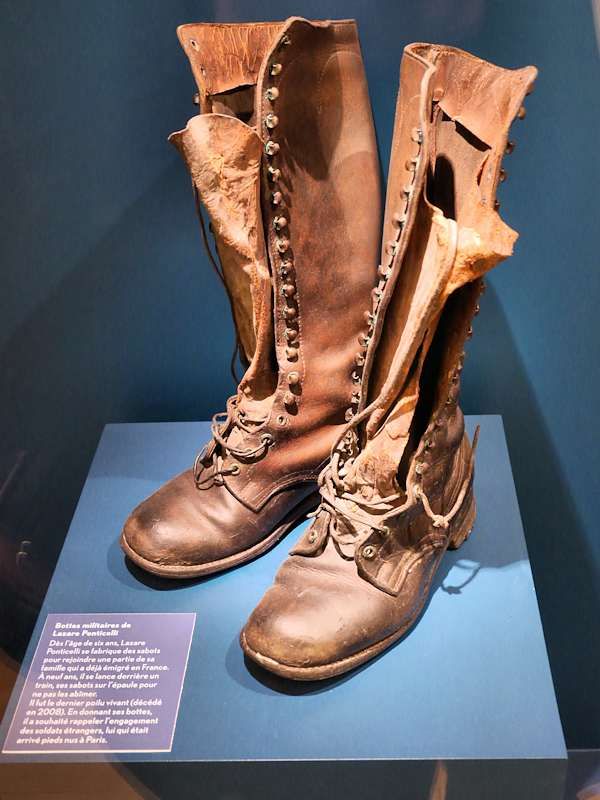 Bottes d'immigré