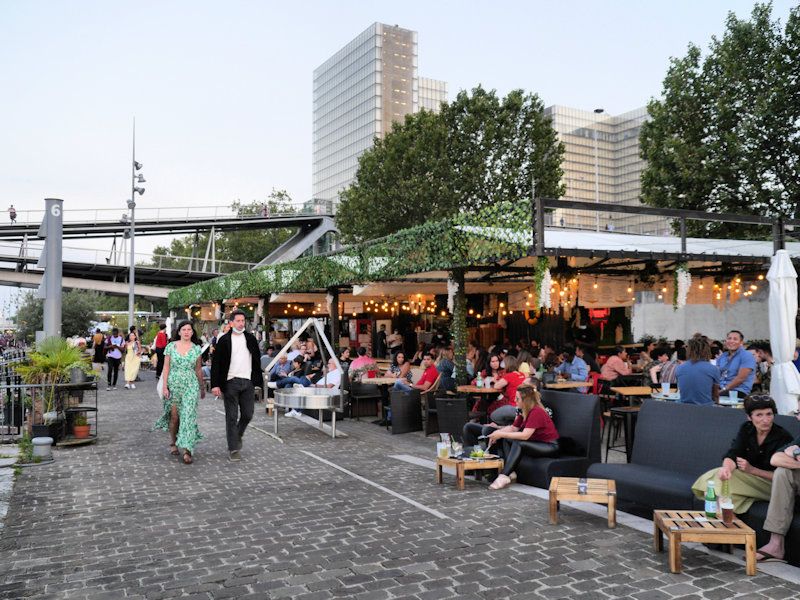 Terrasse Port de la gare